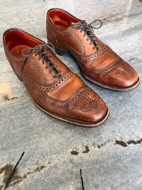 Allen Edmonds UniversityClassic Brogue Oxford Men’s Dress Shoes - Brown